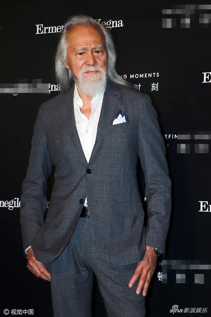 80岁王德顺时髦完爆小鲜肉 被誉为"最帅大爷"