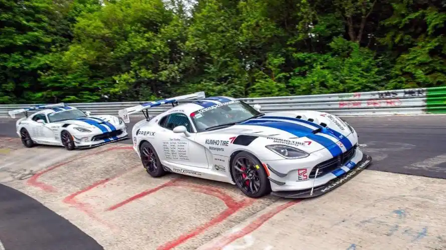 在性能车方面,诸如迈凯伦,日产gt-r,道奇等等都在纽北有非常不错的