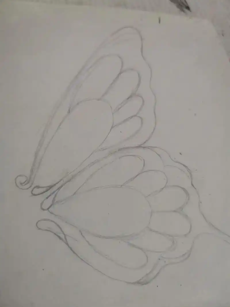 每日一画|蝴蝶手绘黑白画第二幅原创 现在的生活,是之前一切选择的