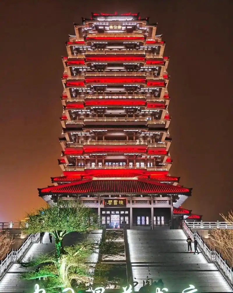 好客山东 #这就是淄博 淄博是一座工业小城,不是旅游城市, - 抖音