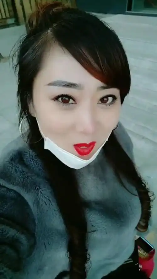 这个东北女人怎么样@{uid:1502349662339070,nick:经纪