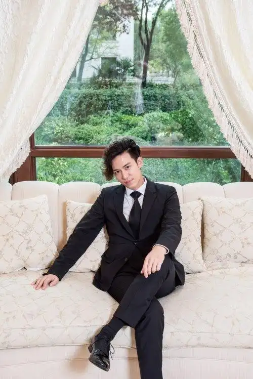 《黄金单身汉》惊现"周迅" 陈楚河豪言"杀无赦"