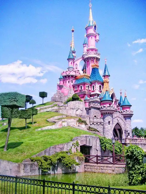 狮子座的脾气一般也是非常暴躁的,这就是狮子座专属的梦幻公主城堡.