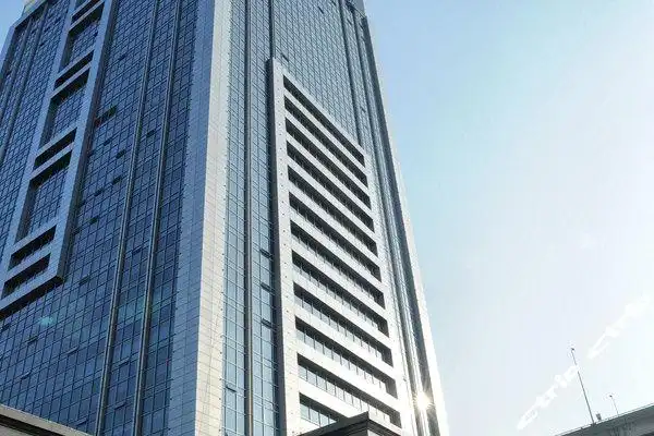 上海兴荣温德姆酒店(高级客房 双早 自助晚餐2份)