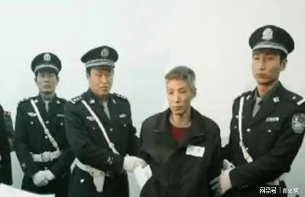 1991年东北黑社会头目乔四伏法,临刑前神色镇静:我这辈子,够了|四爷