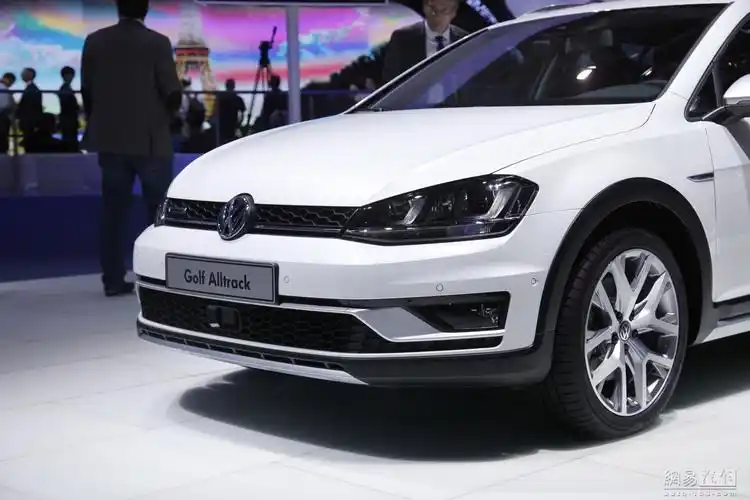 大众高尔夫alltrack车展实拍