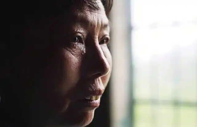 我让母亲哭了但我不知道错在哪里