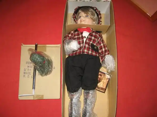 (鸟羽)中古扱い未使用保管品ビスクドール人形台付gustavef.wolff作