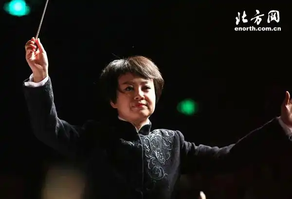 中央歌剧院常任指挥朱曼执棒歌剧团交响乐队