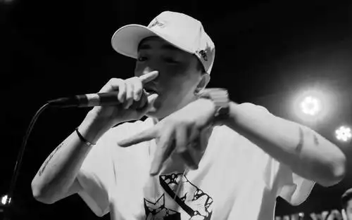 jonyj双11南京奥体开唱胡彦斌将作为嘉宾助阵