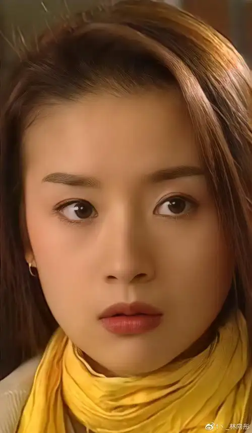 天使般的纯洁笑容,影视剧白领公寓董洁饰演任飞儿