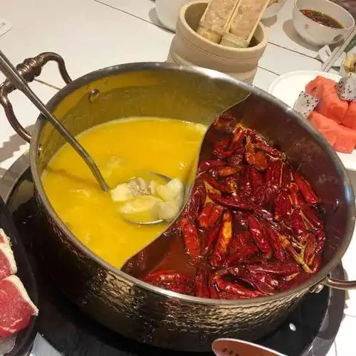 卜卜鲜·澳门街火锅(国金店)-"带朋友来了这个刚开的国金中心,没啥逛