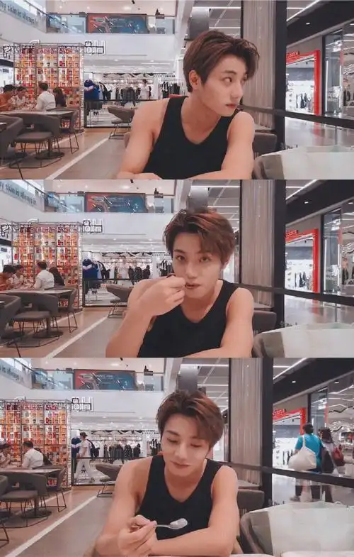 李振宁粉丝集体上网课##李振宁手臂肌肉