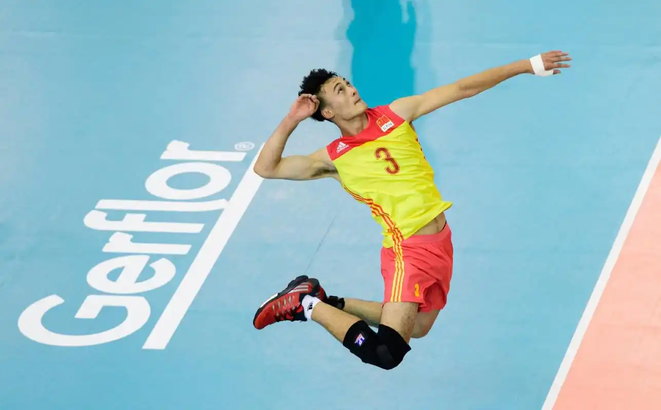 修成城16分难救主,2019男排世青赛中国0:3不敌俄罗斯无缘四强