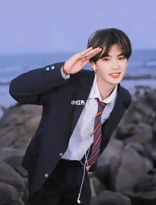 98昊瀚星辰 ,未来可期98——黄明昊