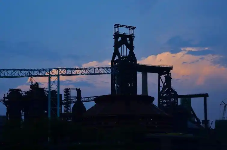 雨后的首钢|摄影|风光摄影|摄影灯光liran - 原创作品 - 站酷 (zcool)