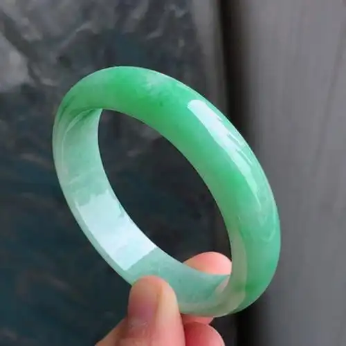 缅甸翡翠手镯冰润满绿飘绿豆绿翡翠玉镯子女款正圈玉手镯送礼