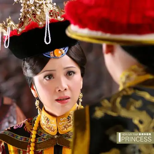 《新还珠格格》特刊之皇后(邓萃雯)