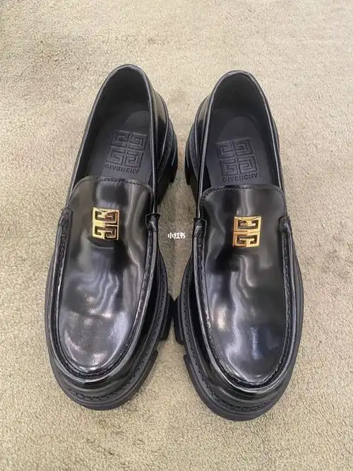 2023早春乐福鞋#givenchy纪梵希  #南京德基  #乐福鞋  #那些高颜值的