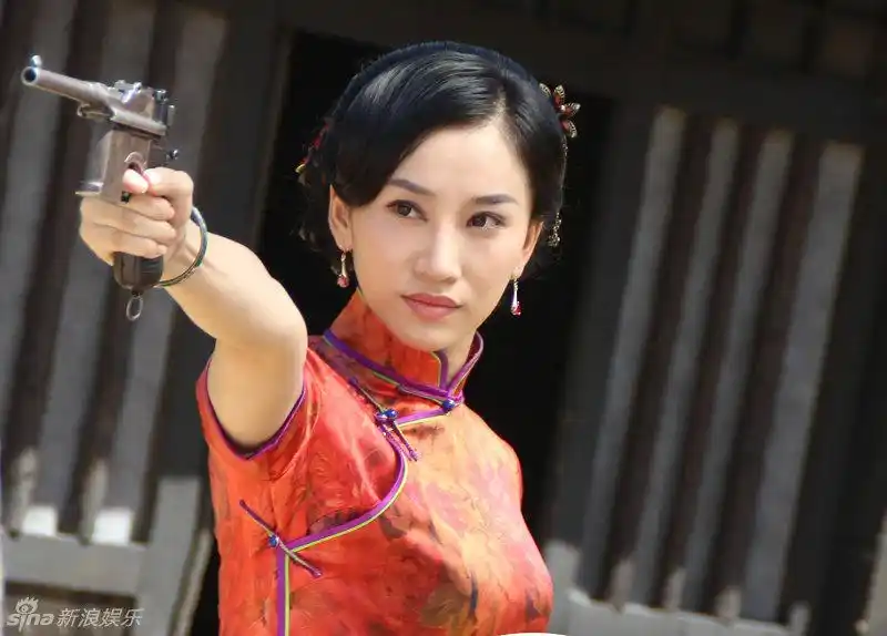 实力演员朱子岩继电视剧《致命名单》,《天狼星传奇》,《喋血孤岛》后