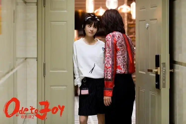 可以做精神上的曲筱绡让大家羡慕不已活得明白她无拘无束曲筱绡应该是