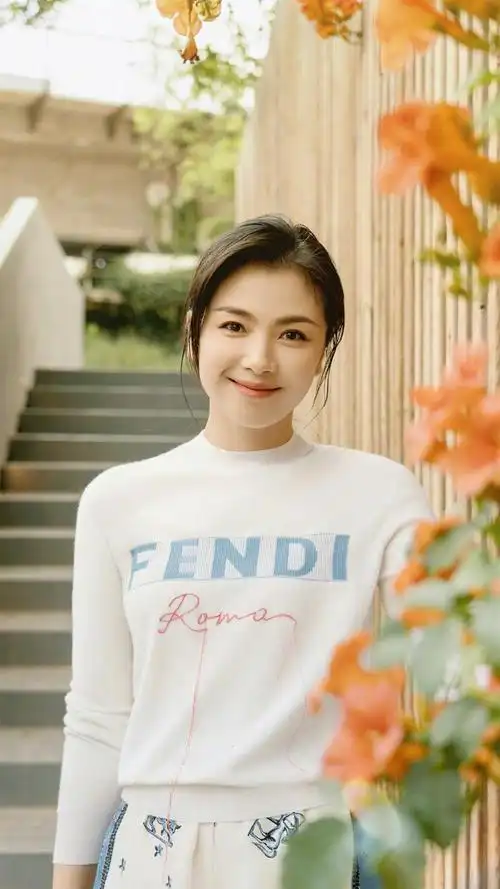 刘涛成熟韵味写真壁纸组图__财经头条