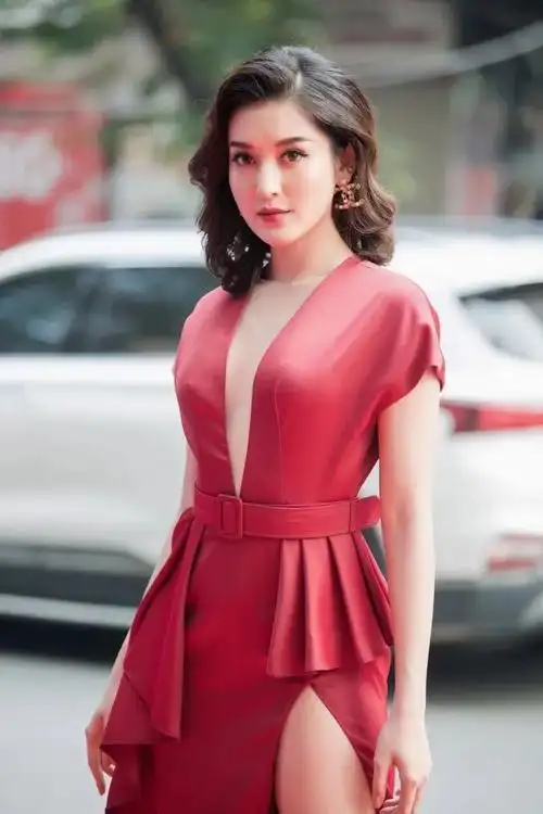 越南世界小姐,高贵优雅的美——|礼服|妆容|选美大赛|时尚|穿搭_网易