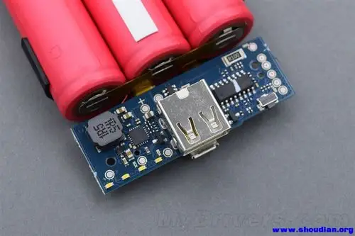 请教可以直接从充电宝内部的电池接线处直接引线输出吗