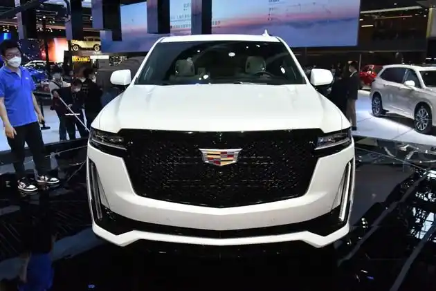 霸气十足的大7座suv 实拍全新凯迪拉克凯雷德escalade