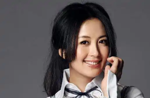 宋林静与于和伟结婚后,就一直担任丈夫的贤内助,而在这28年内,于和伟