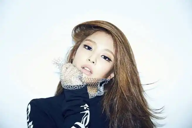 blackpink成员 恰好是以 blackpink官方ins 最初宣布成员亮相照的顺序