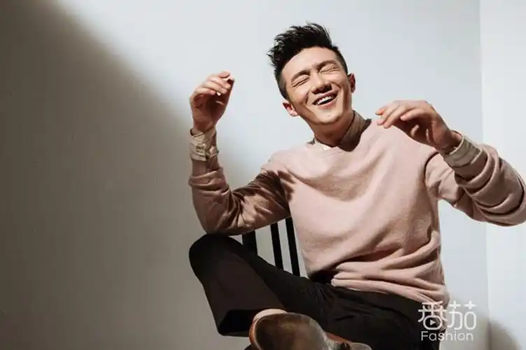 李泽锋时尚杂志大片 多面look展绅士魅力