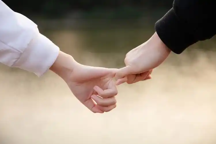 你深爱的男人,和你是不是灵魂伴侣,细节会告诉你