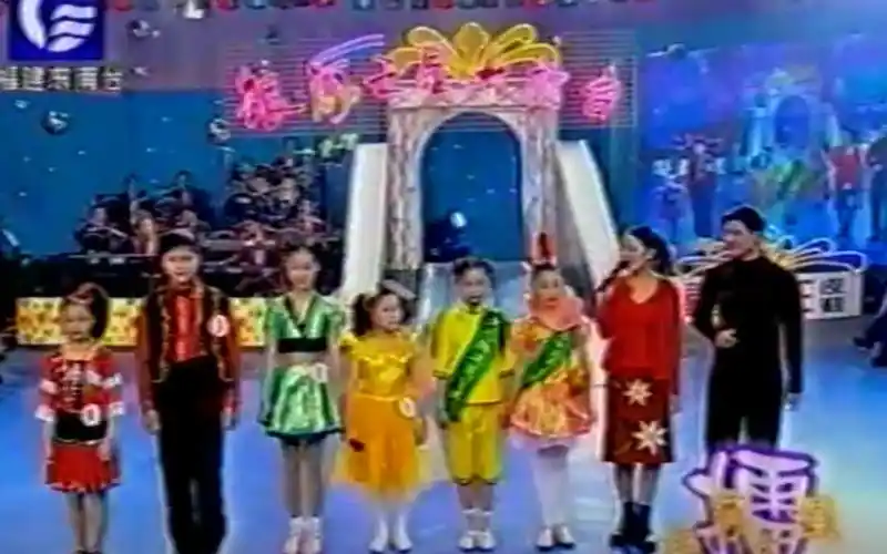 银河之星大擂台第170期当期擂主殷妮和张方遇到一名强将王靖王靖以一