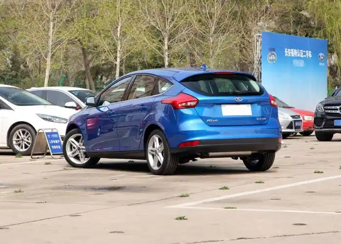 福克斯两厢怎么样福特福克斯口碑