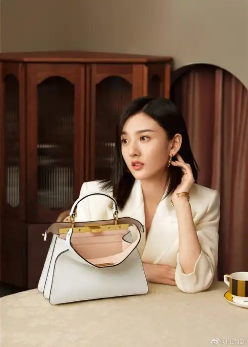 fendi品牌形象大使宋祖儿##peekabooiseeu##fendipeekaboo##fendiss