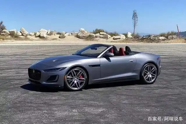 2021款捷豹f-type敞篷车,外观帅气,内饰质感十足