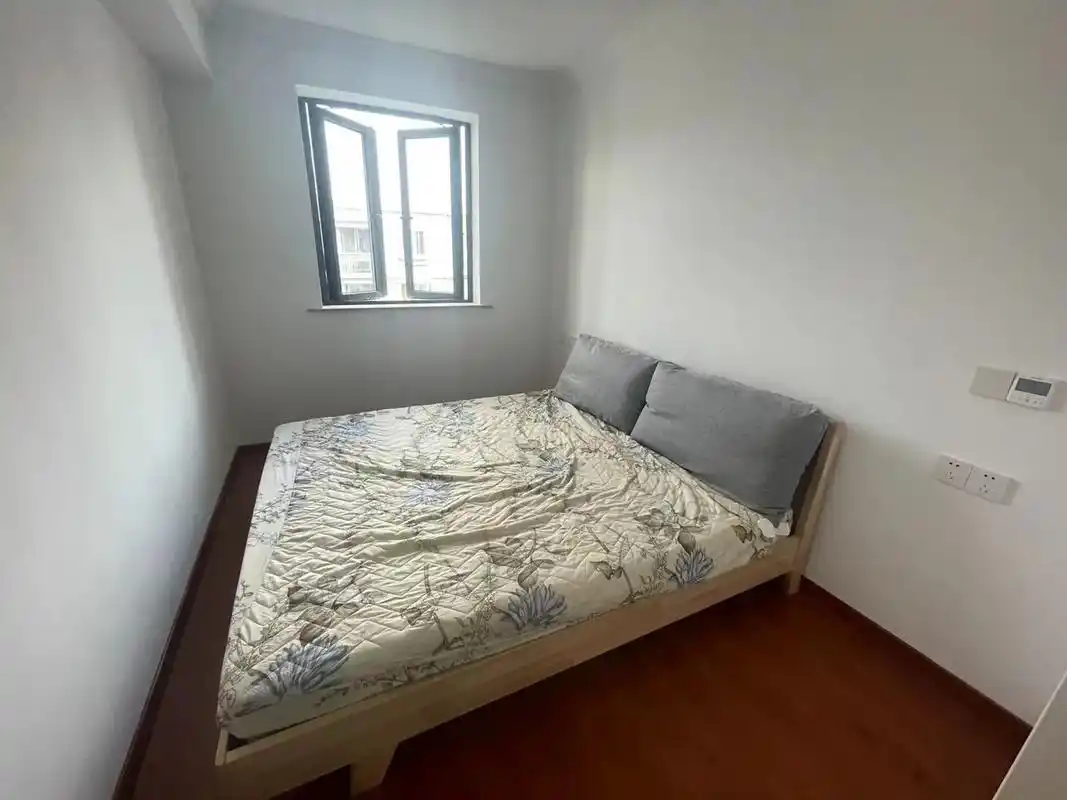 龙柏二村三房7000.#上海租房 #租房子 #温馨的小窝 # - 抖音