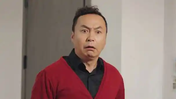 大丈夫的屈伸之道#搞笑##春日cityhappy计划#陈翔六点半的微博视频