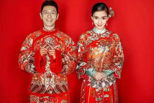 angelababy的结婚照太美,但黄晓明不是最帅的新郎