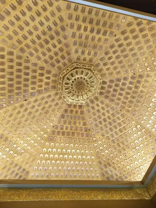 雷峰塔内部构造