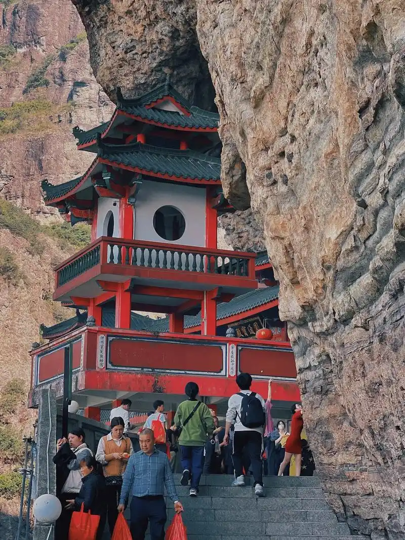 灵通山风景区.总要去一趟灵通山吧,海拔1287米,徒步168 - 抖音