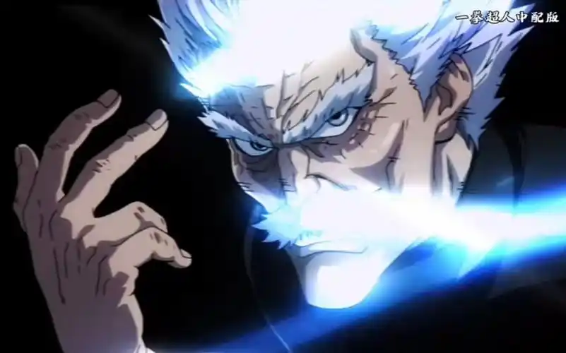 一拳超人:"银色獠牙有龙颠实力吗?