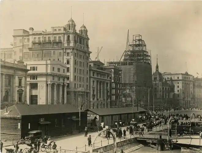电视剧《繁花》里的外滩老建筑:和平饭店与外贸大楼_沙逊_大厦_上海