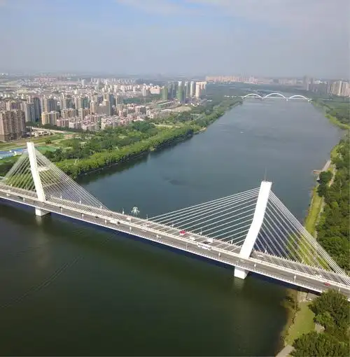 下3幅图为富民桥.