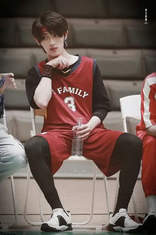 心动4%篮球赛-宋亚轩:怦然再心动-话本小说网