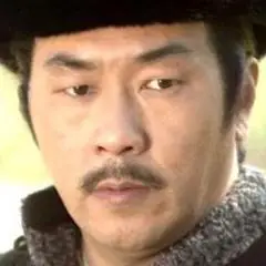 梁小冰 饰 宋绮文 配音  小小 麦长青 饰 铁桥三 配音  刘一飞 郭德信