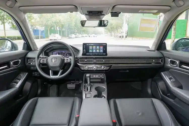 2022款 思域 240turbo cvt 劲控版内饰