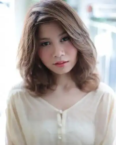 2017韩式中长发发型瘦脸提气质你值得拥有