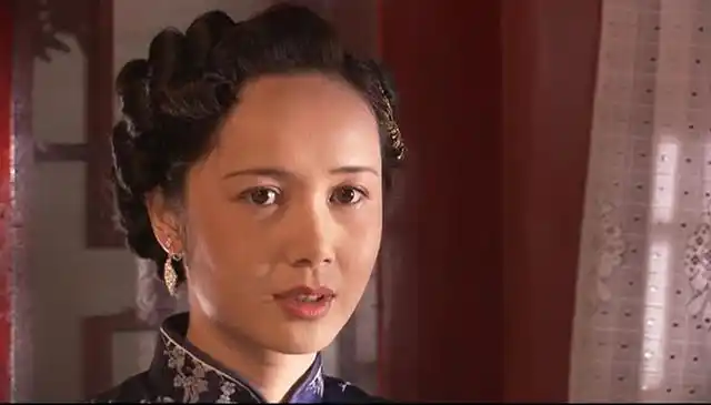 《大宅门》中的白玉婷爱上的是万筱菊,还是自己心中理想的爱情?